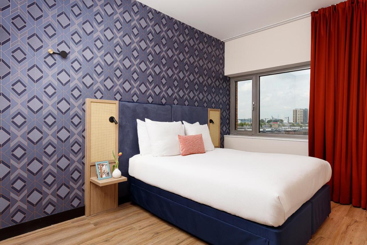 One-Bedroom Apartment,1258086118:JPEG